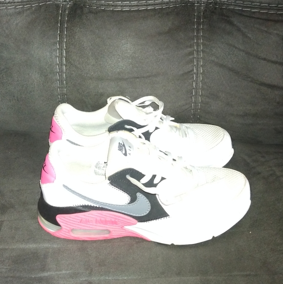 Nike Air Max Excee - Picture 1 of 9